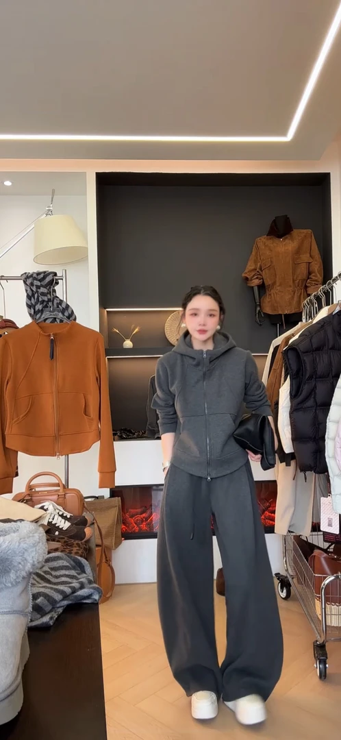 投歌（小蛮腰）加绒加厚2025新870款纳米防风得绒休闲时尚显瘦套装