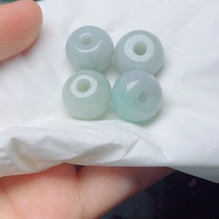 翡翠未镶嵌颈饰挂件