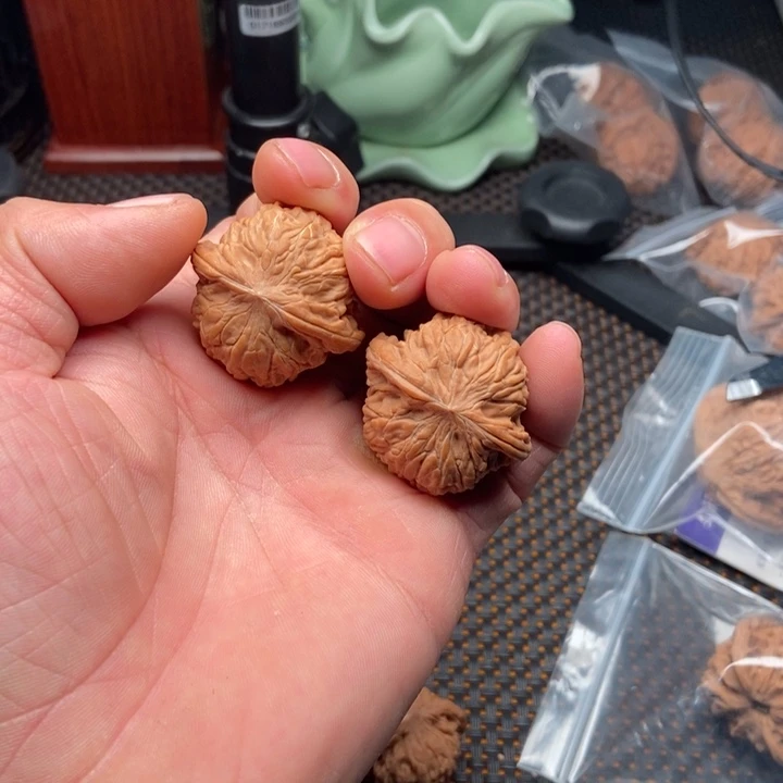 文玩核桃吊坠35磨盘