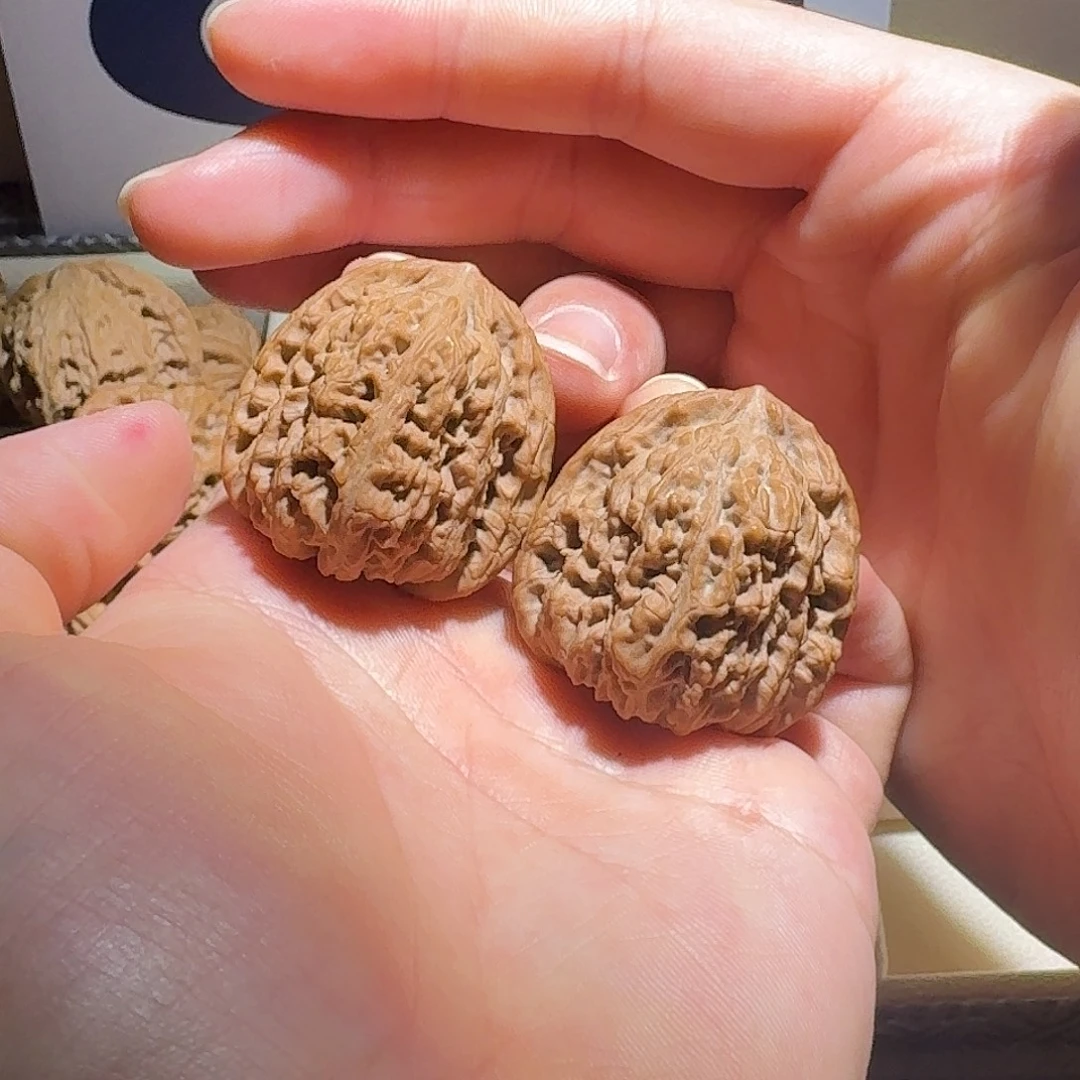 吊坠文玩核桃三角疆