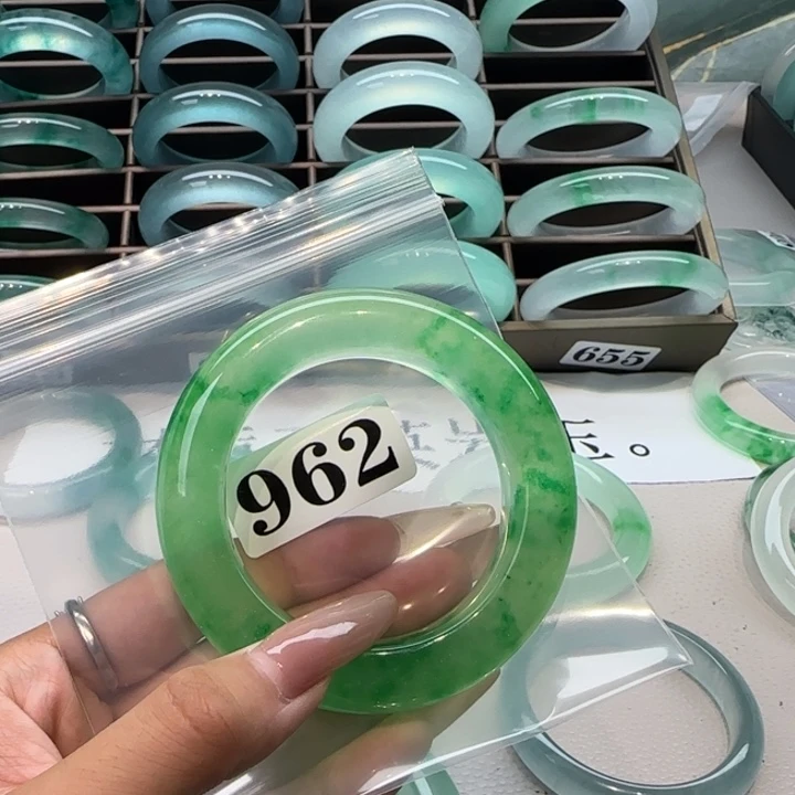 有机玻璃R****r时尚手镯962