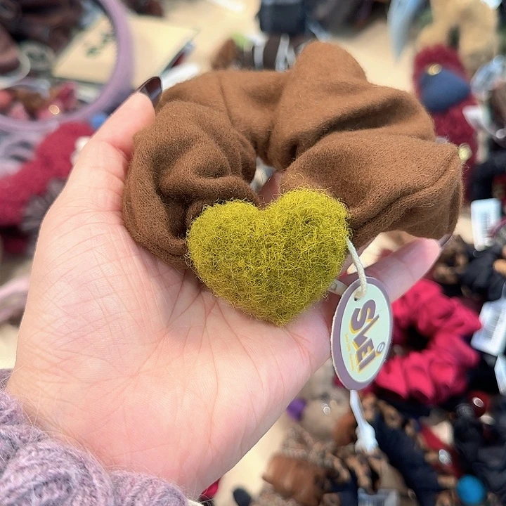 绿色爱心新款棕色发圈