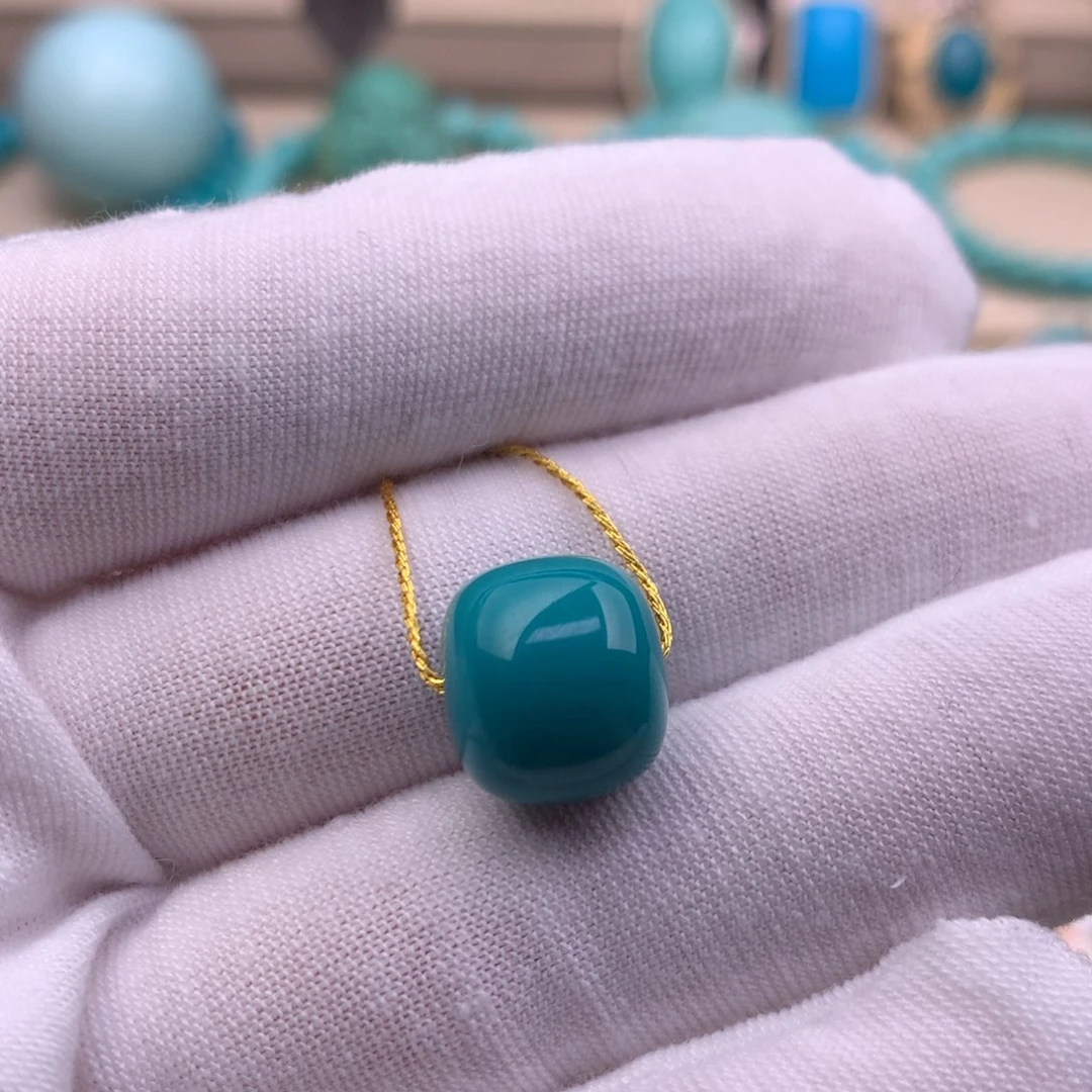 绿松石未镶嵌珠宝奇石12.5*11.1