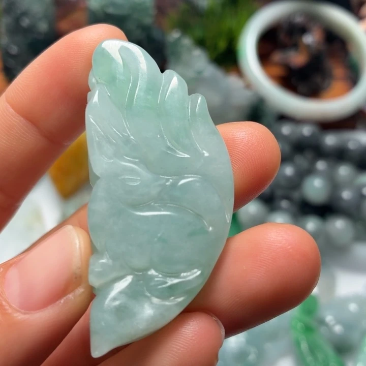 翡翠未镶嵌颈饰翡翠