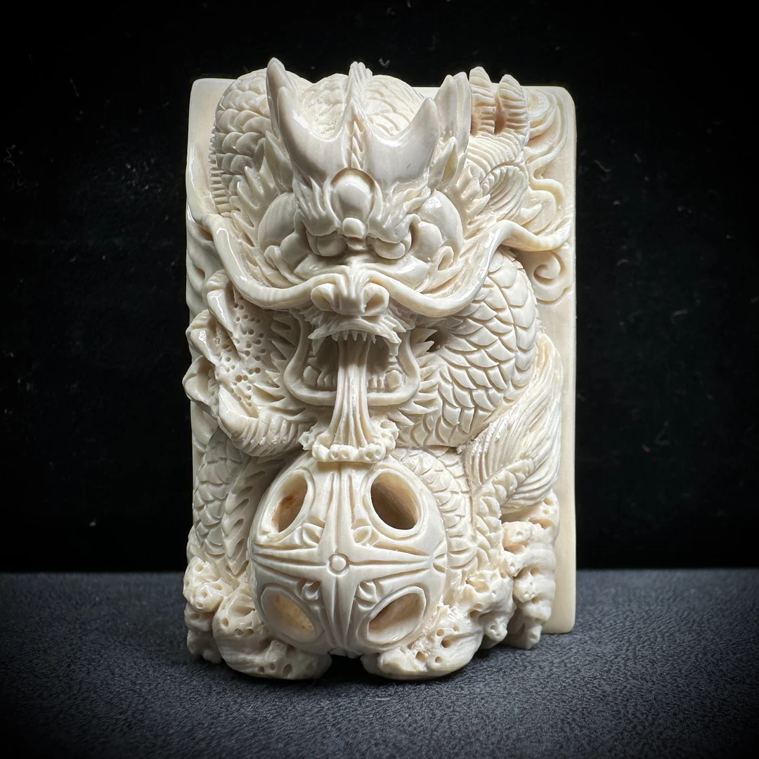 H1893天然猛犸牙雕刻龙牌37*52*28mm 支持鉴定 假一罚四