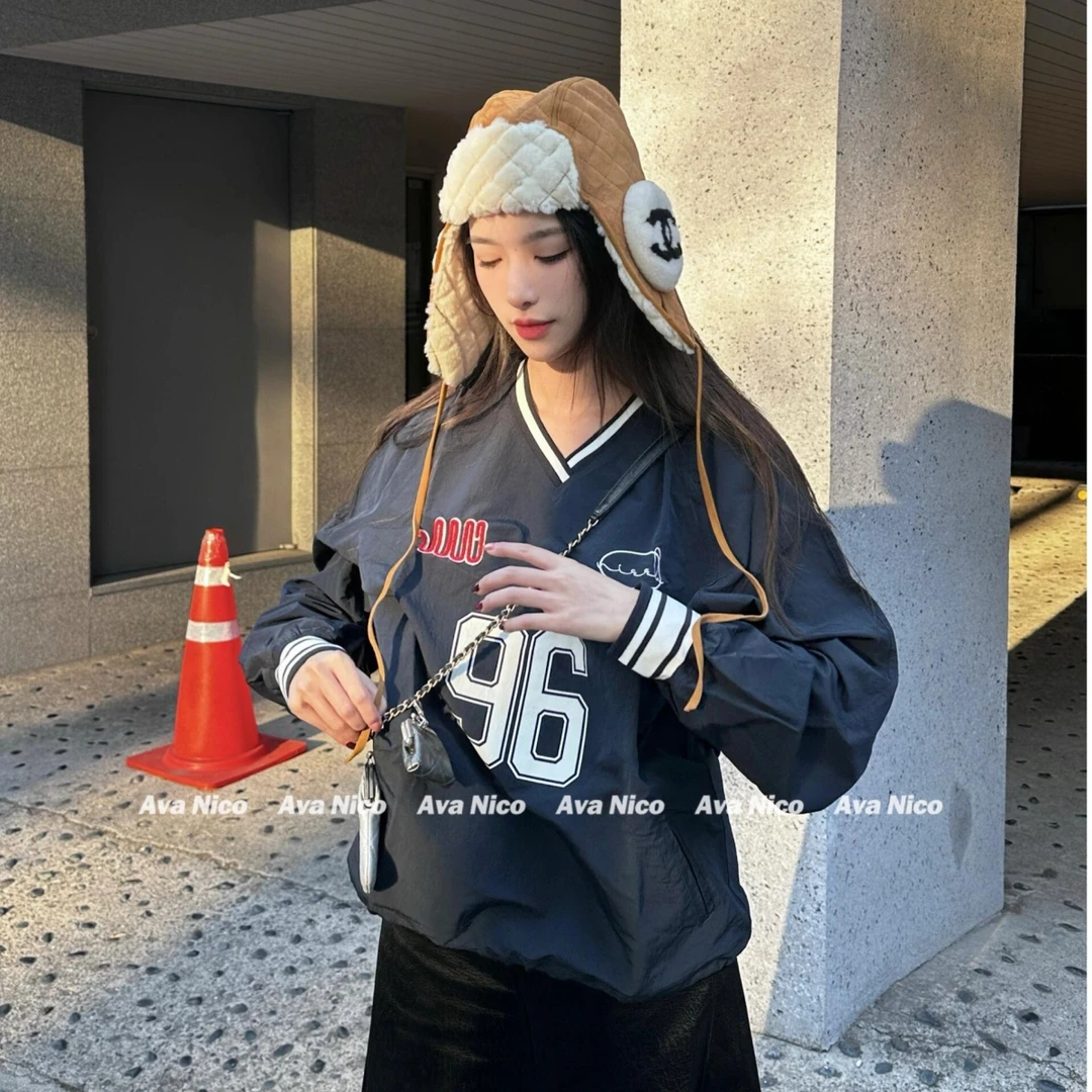 风衣面料金/智/妮/明/星同款V领卫衣96号冲锋衣棒球长袖卫衣秋季