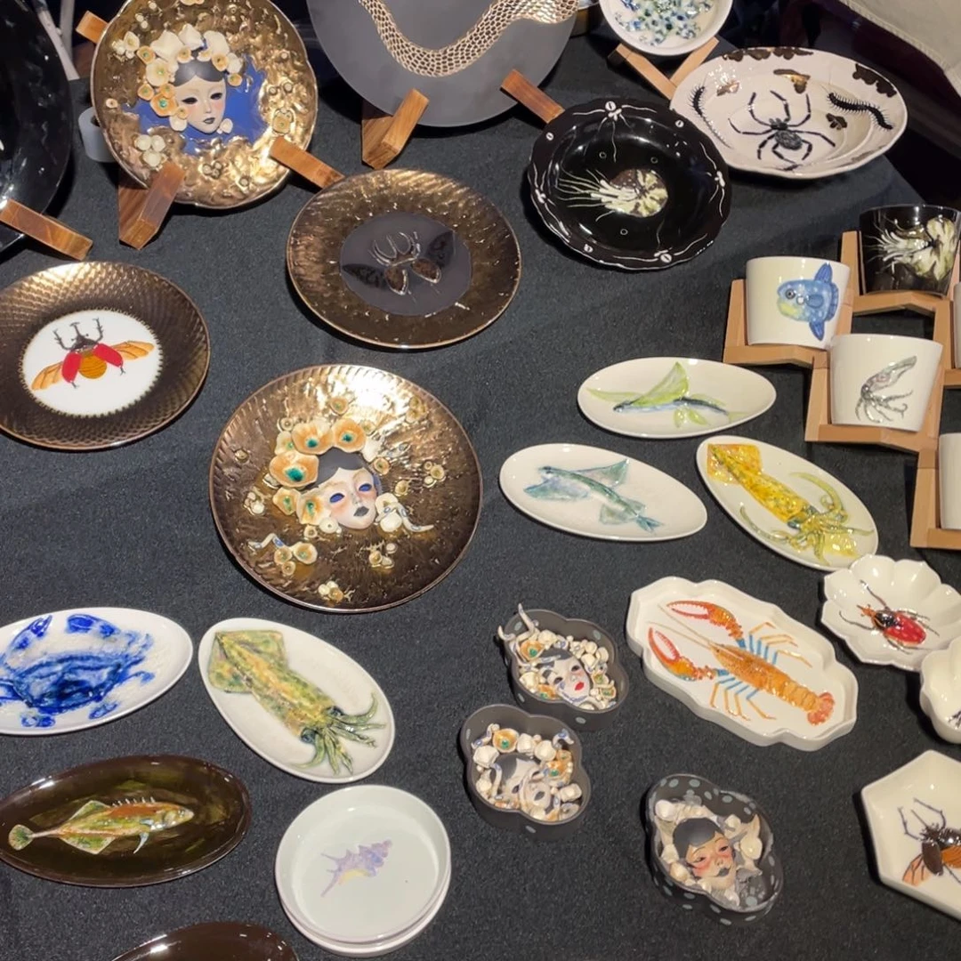 景德镇集市摊位红97