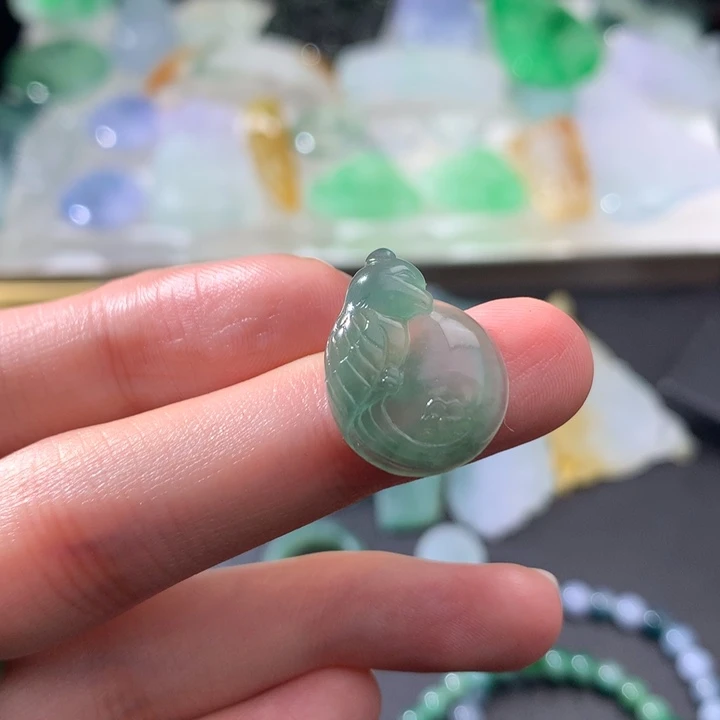 未镶嵌定制翡翠鹦鹉