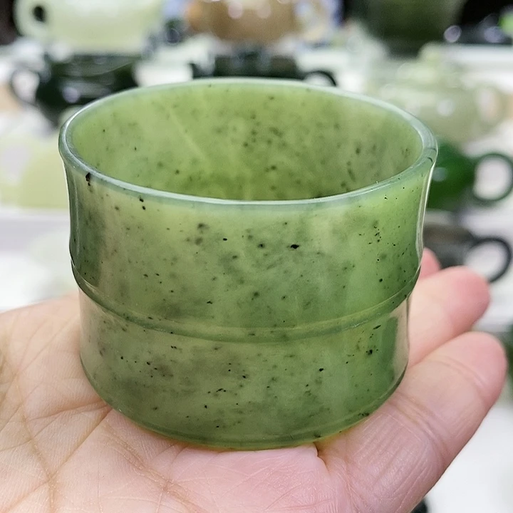 未镶嵌和田玉挂件茶杯70m l