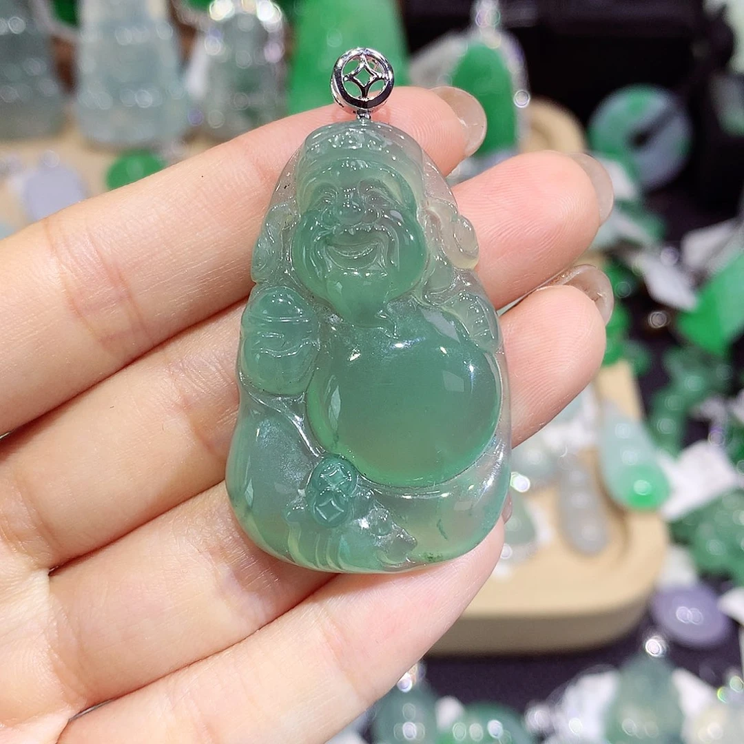 翡翠18K金镶嵌颈饰财