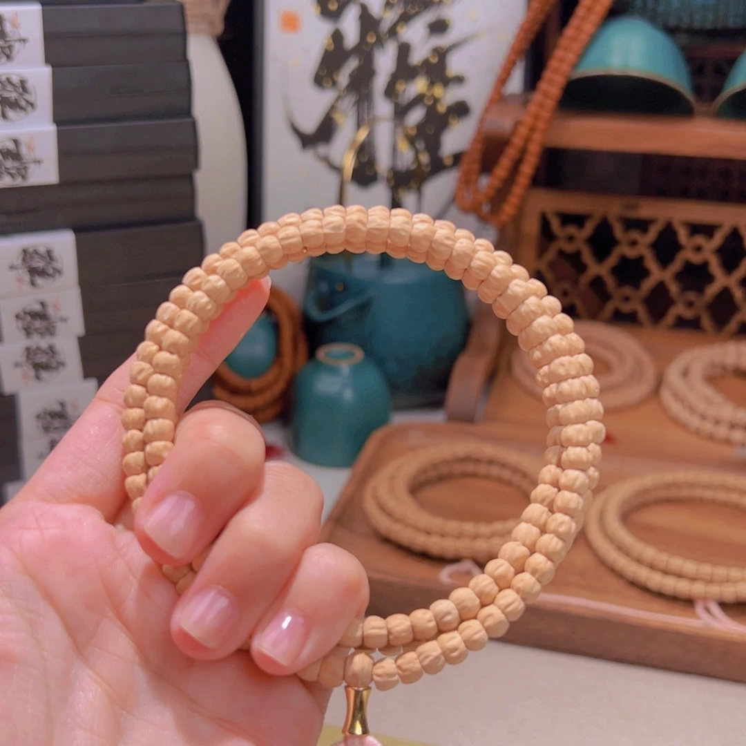 肖***煌吊坠柏香籽/百香籽