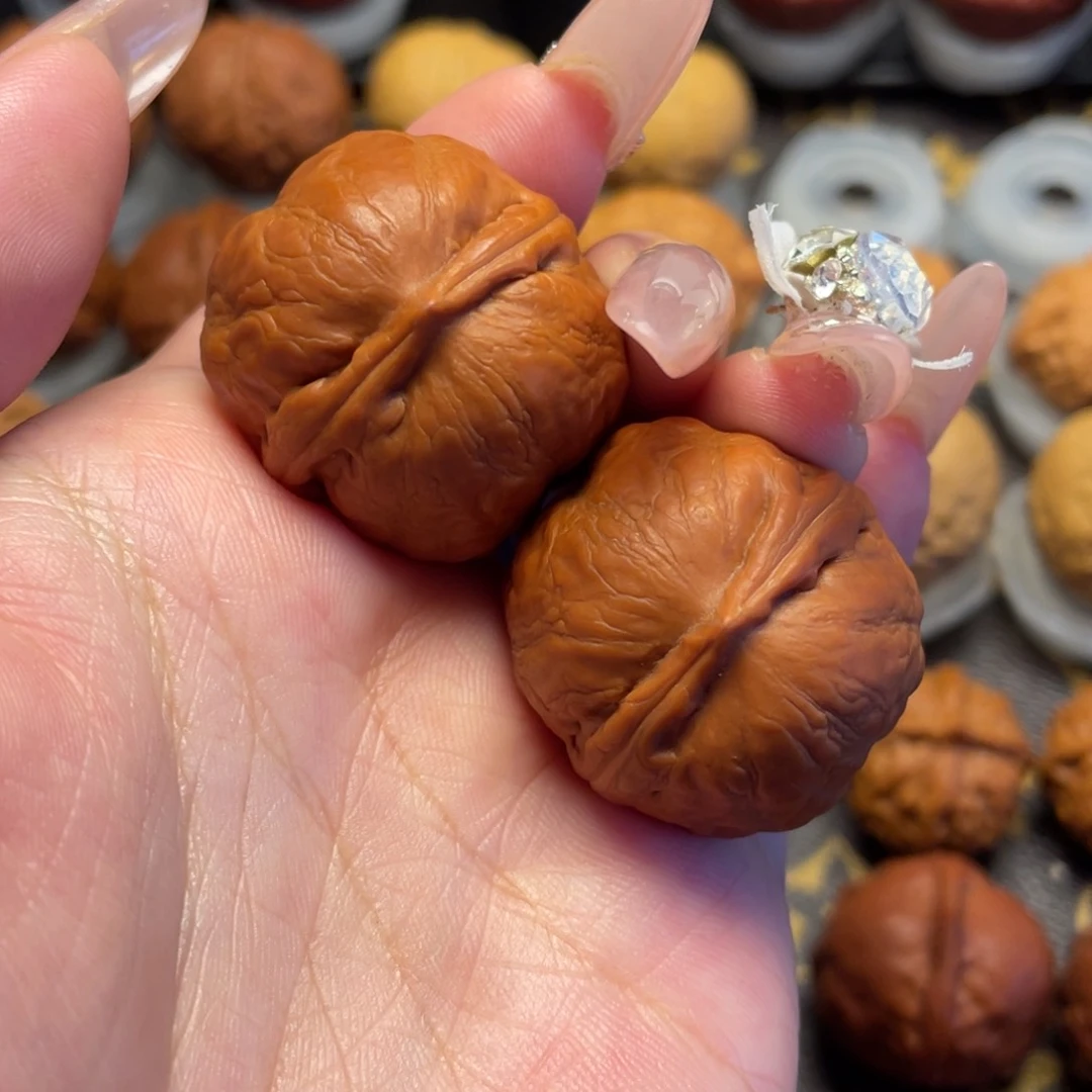 文玩核桃把件?***儿手捻