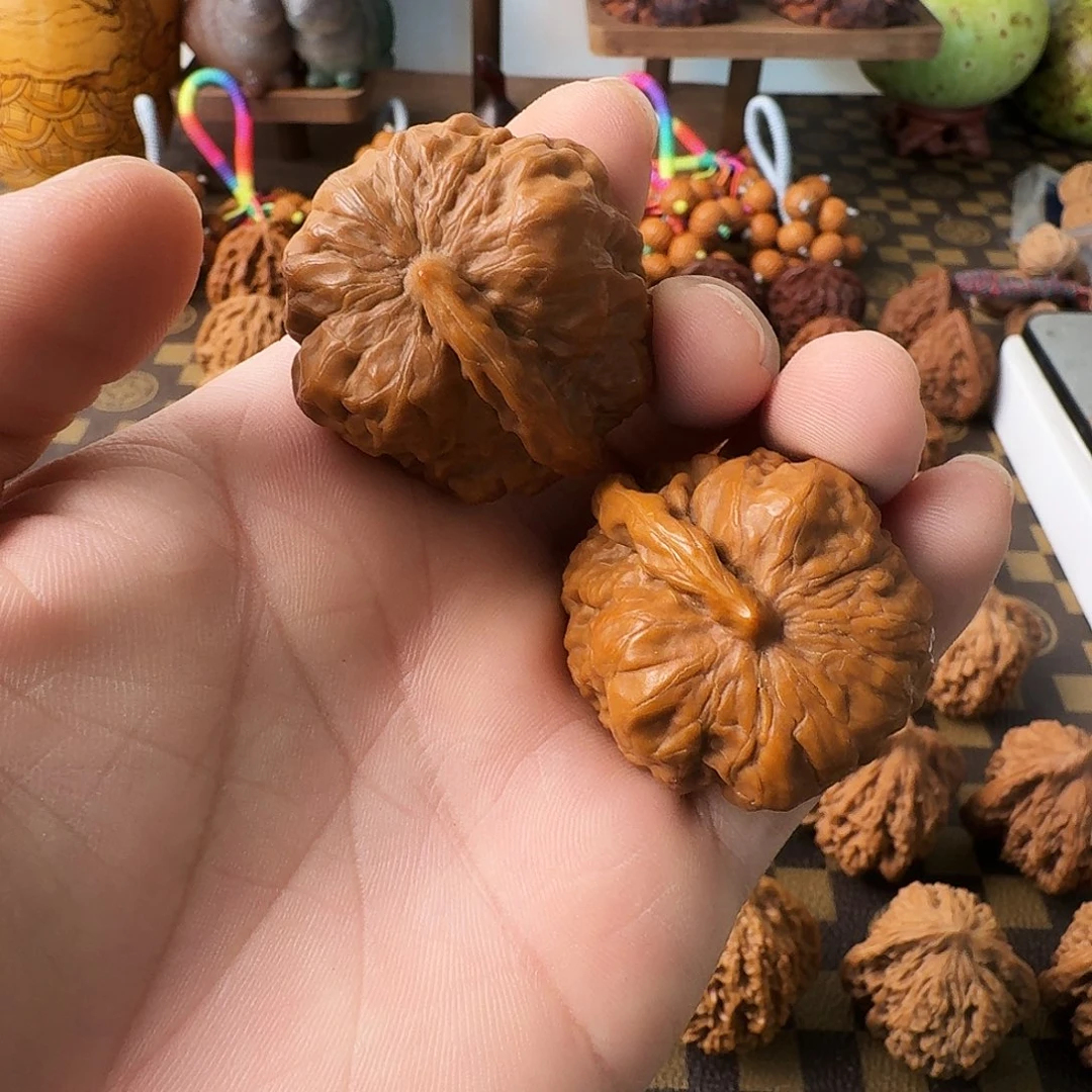 文玩核桃把件蛤蟆头一根筋