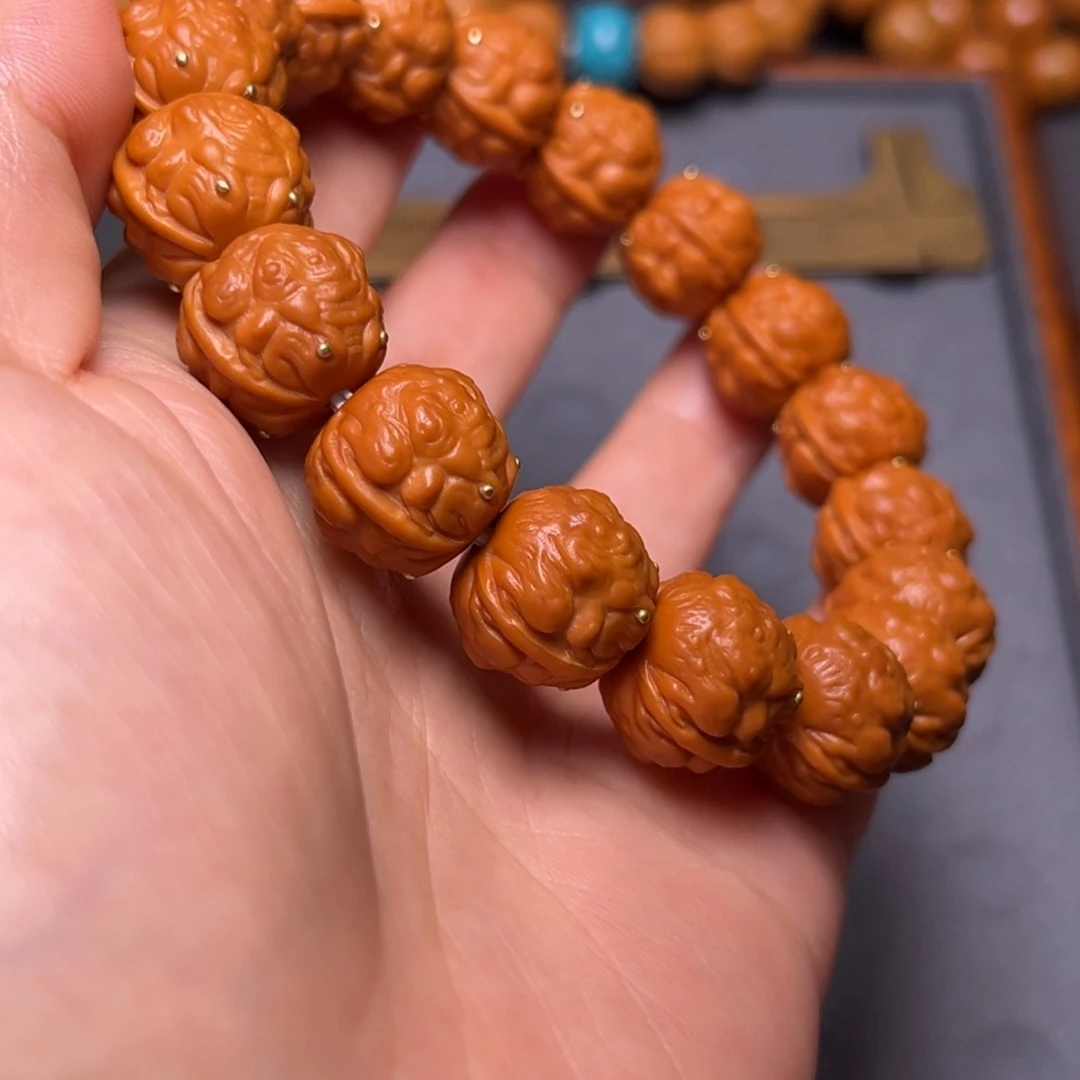 猴头核桃吊坠15镶嵌蟾王