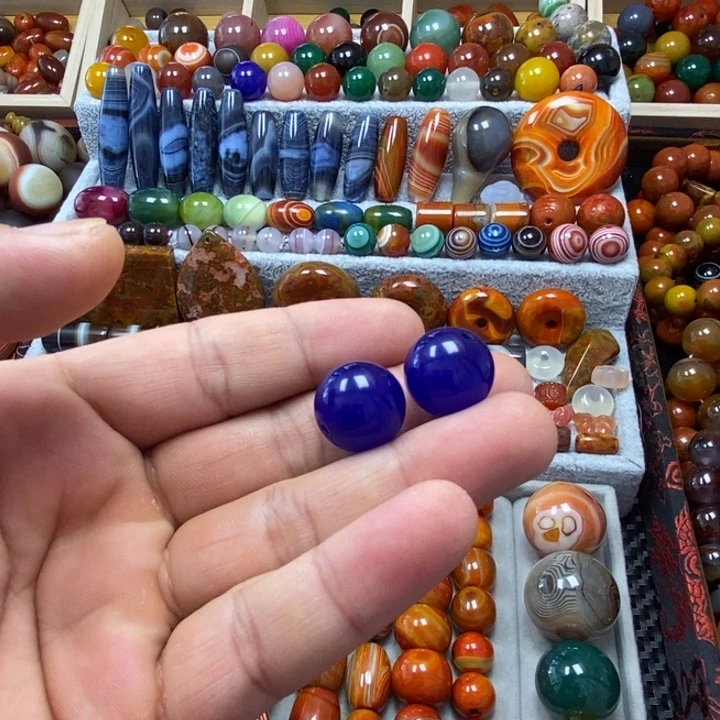 玛瑙/玉髓未镶嵌玛瑙蓝色15➕