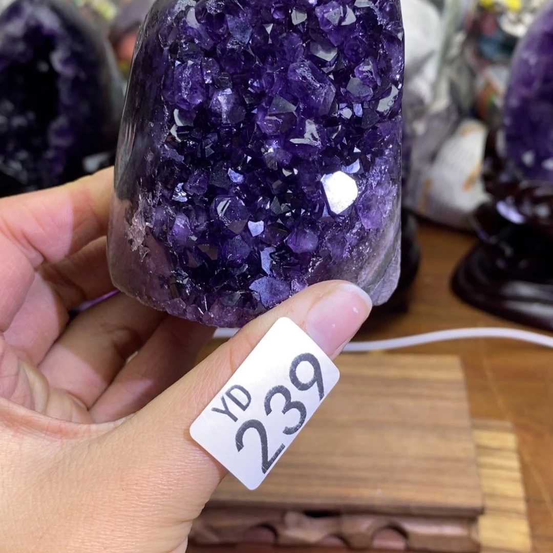 水晶大型摆件（非配饰）未镶嵌