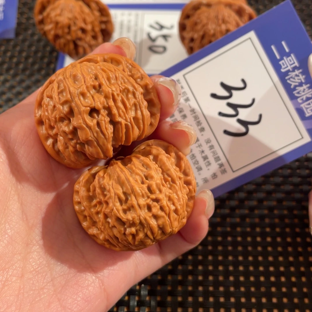 文玩核桃把件333号38尺白狮子