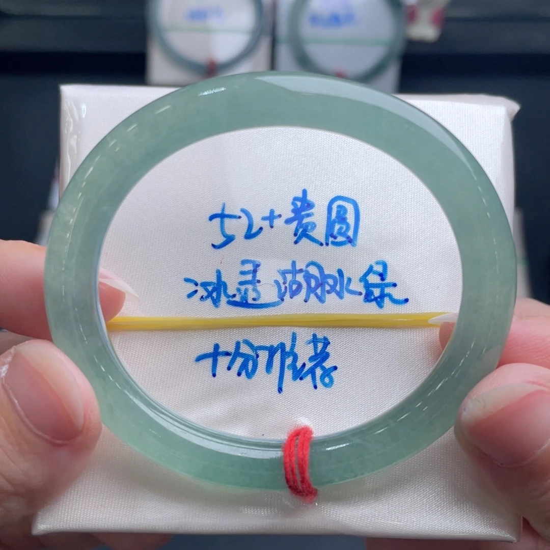 翡翠未镶嵌手镯翡翠手镯