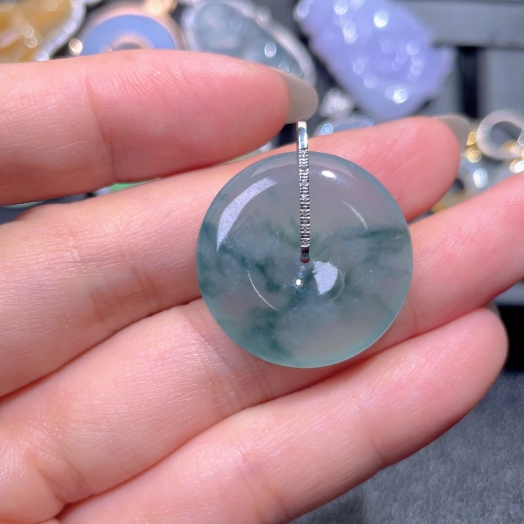 颈饰18K金镶嵌翡翠翡翠