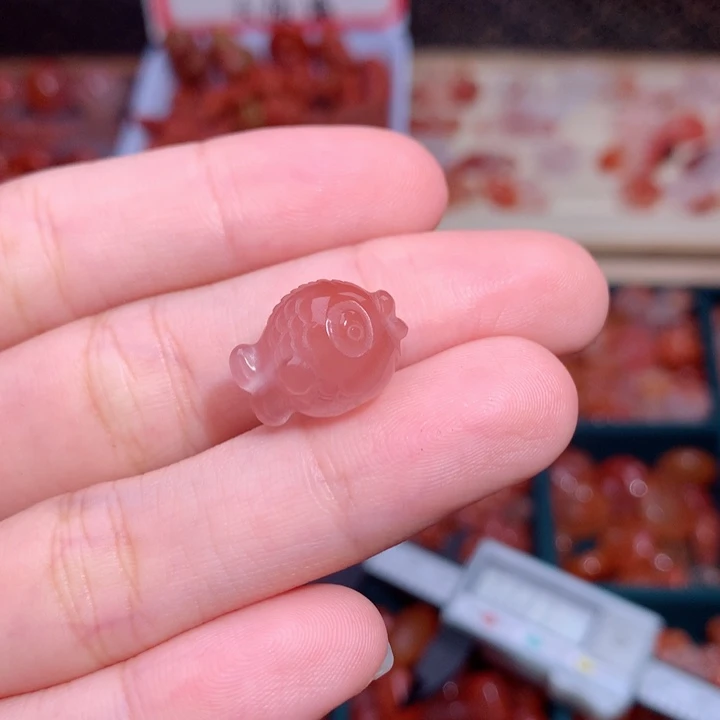南红玛瑙未镶嵌南红嘟嘟鱼