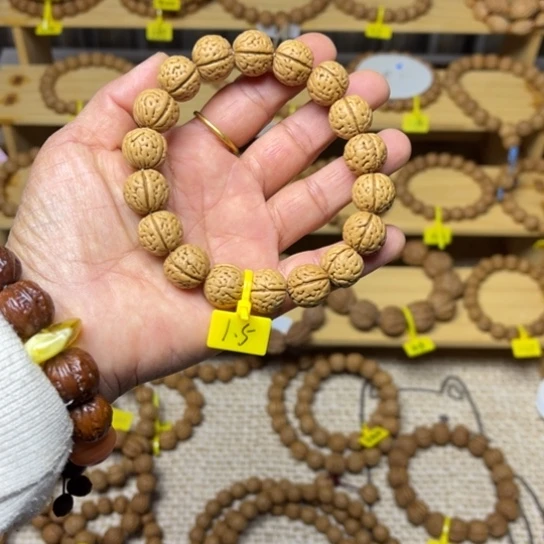 木质矮桩野生桃核手串