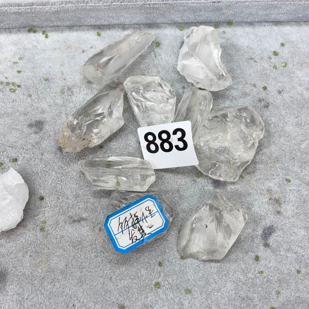 未镶嵌水晶大型摆件（非配饰）一个