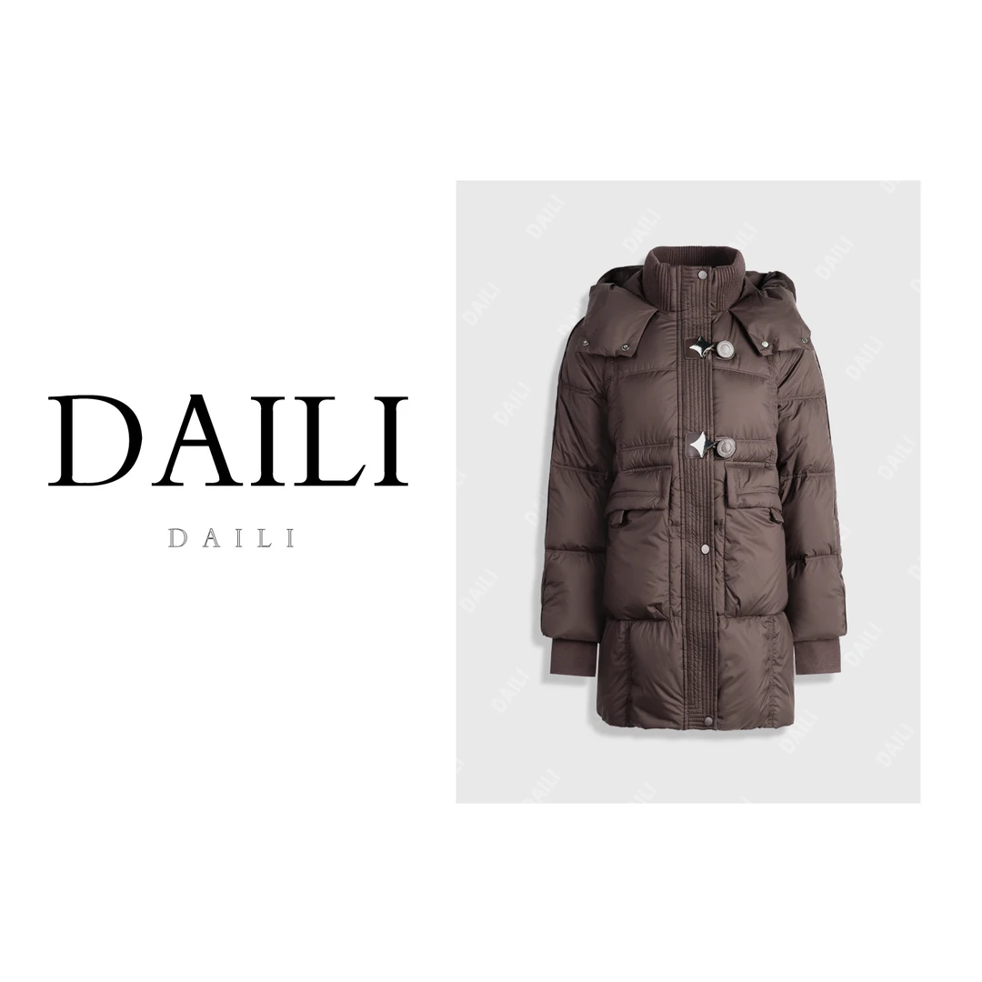 【邱莹莹专享】黛利新款时尚连帽百搭休闲羽绒服DLK-8870