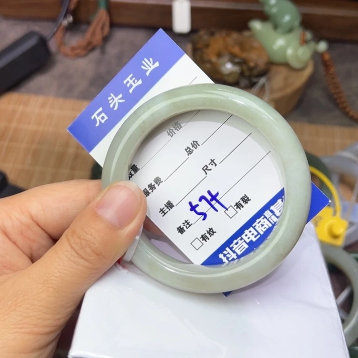 和田玉手镯未镶嵌57