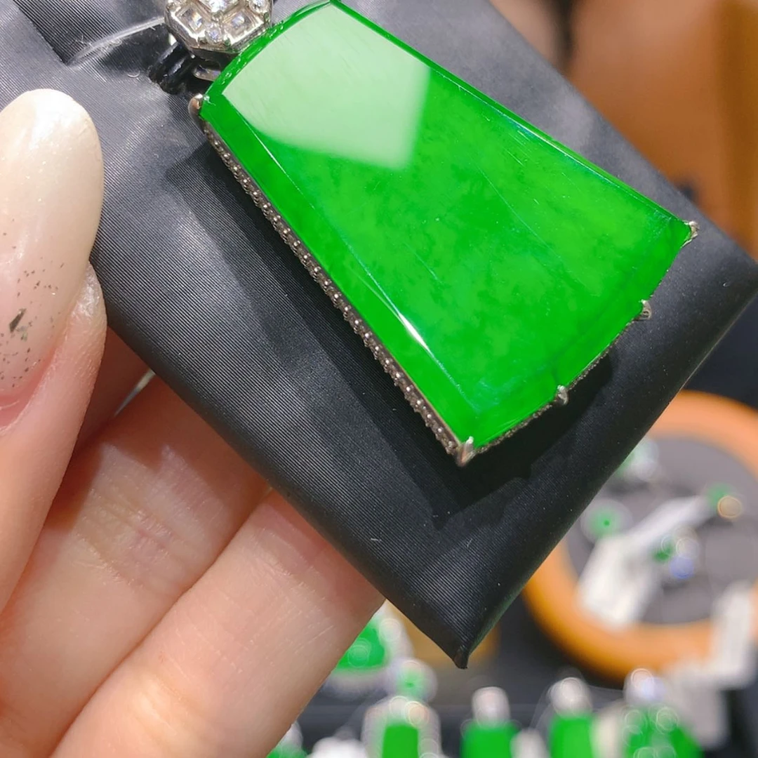 【闪购商品】颈饰银S925镶嵌翡翠5柒姐