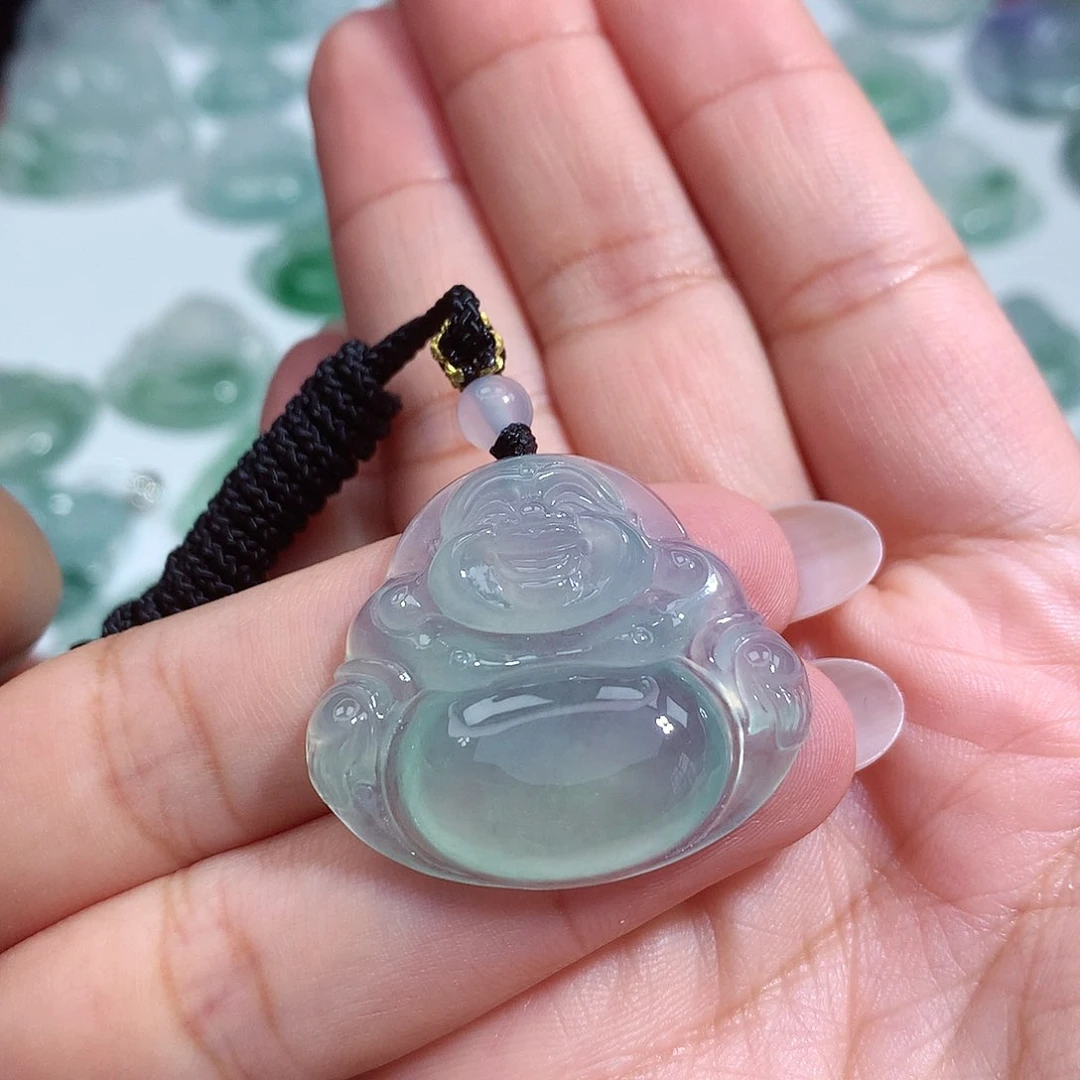 翡翠未镶嵌颈饰佛公