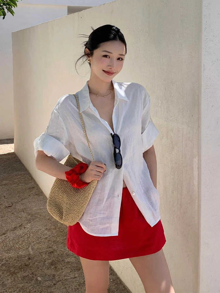 巨好看的2025超火夏装一整套白色防晒衬衫红色半身裙两件套女新款