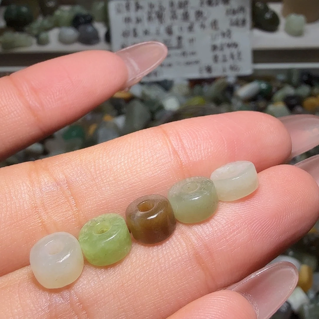 和田玉未镶嵌珠宝奇石