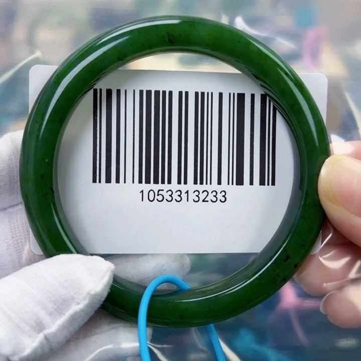 和田玉未镶嵌手镯微瑕6364