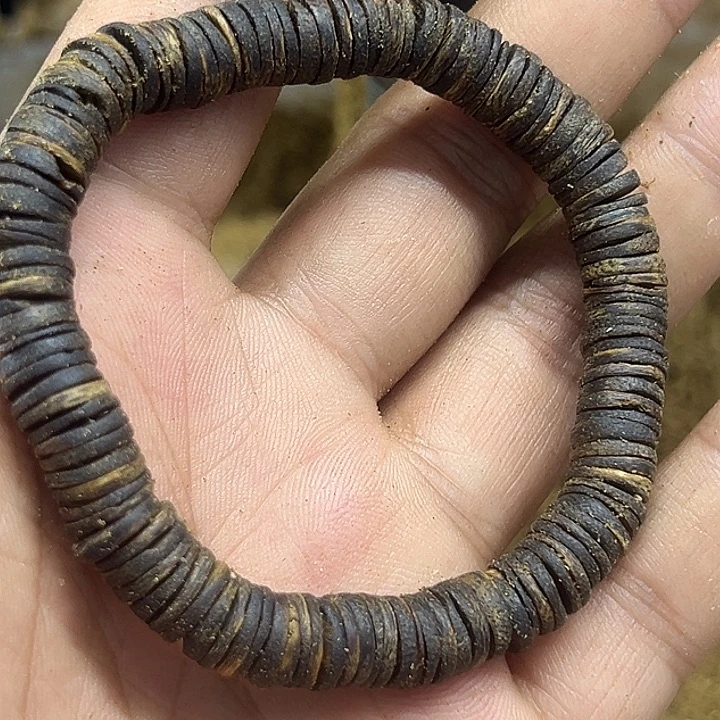小***勤沉香手串棋楠沉香0.8尺寸片珠沉水9.9克