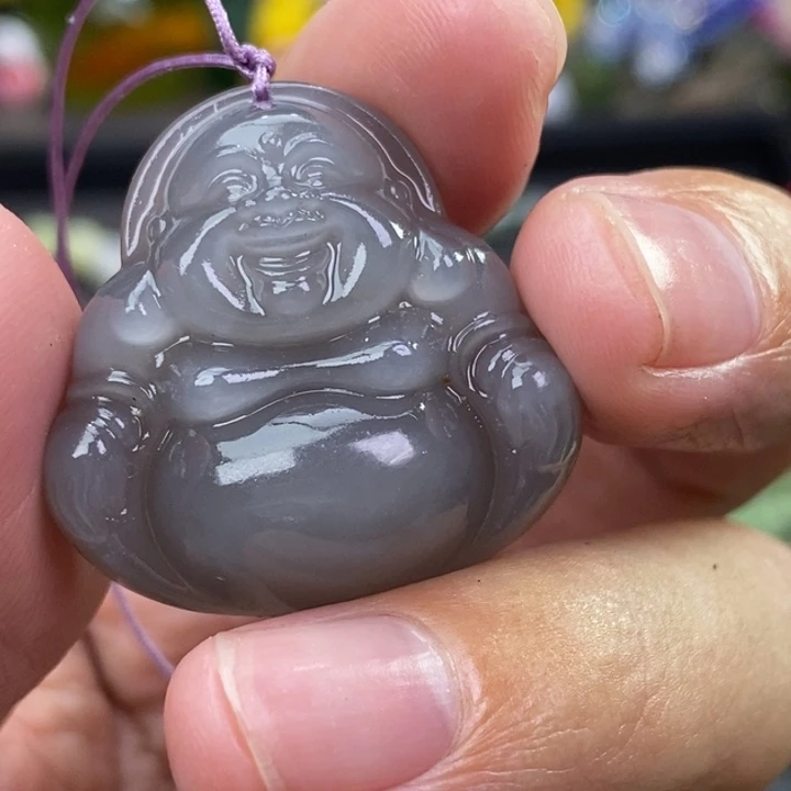 ～****和田玉未镶嵌颈饰