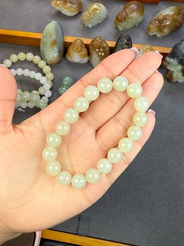 卞玉坊新疆和田玉卡10手串