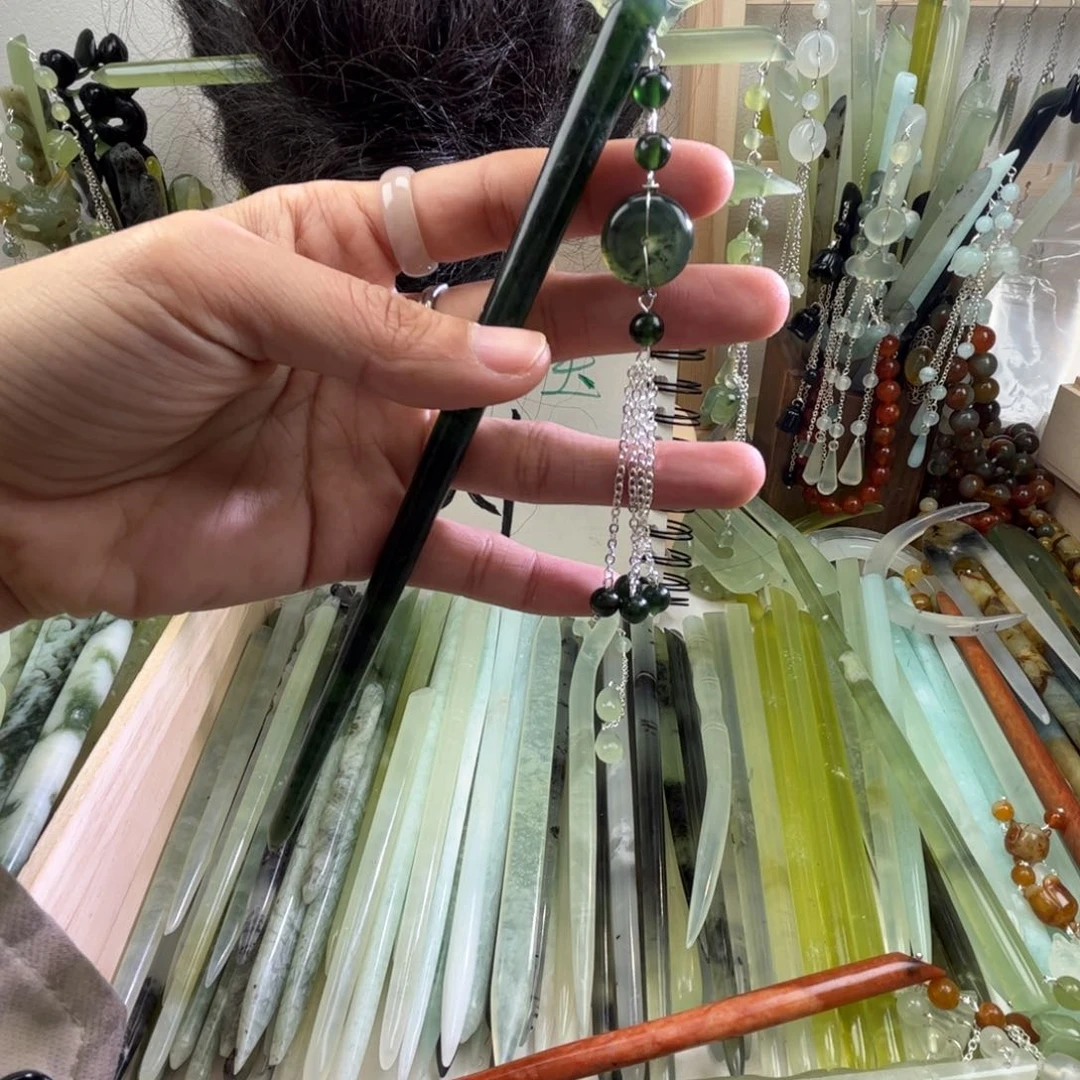 蛇纹石玉发饰未镶嵌