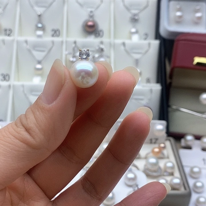 银特价福利戴妃吊坠不退不换