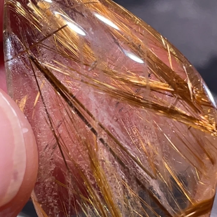 古***颈饰未镶嵌发晶钛晶