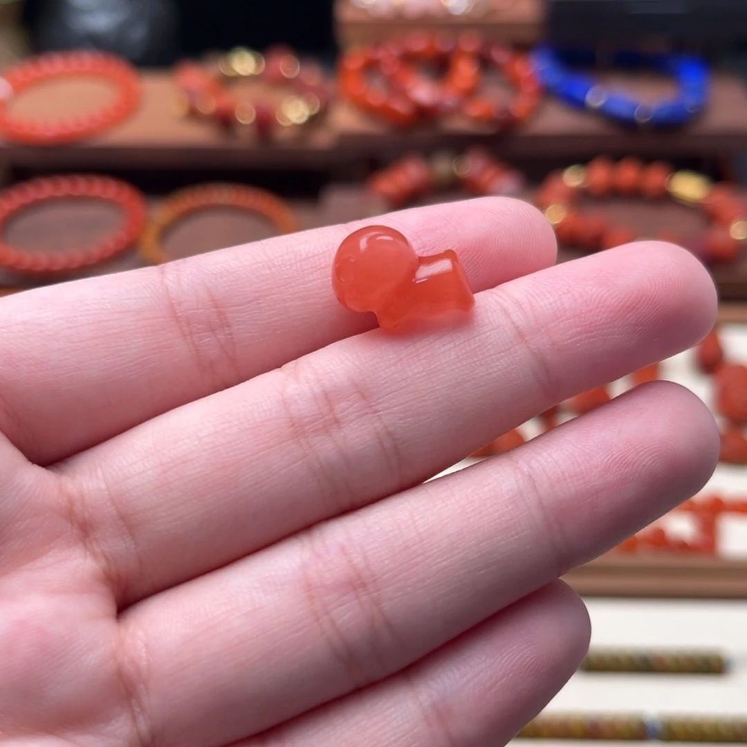 未镶嵌南红南红玛瑙6冰飘小狗