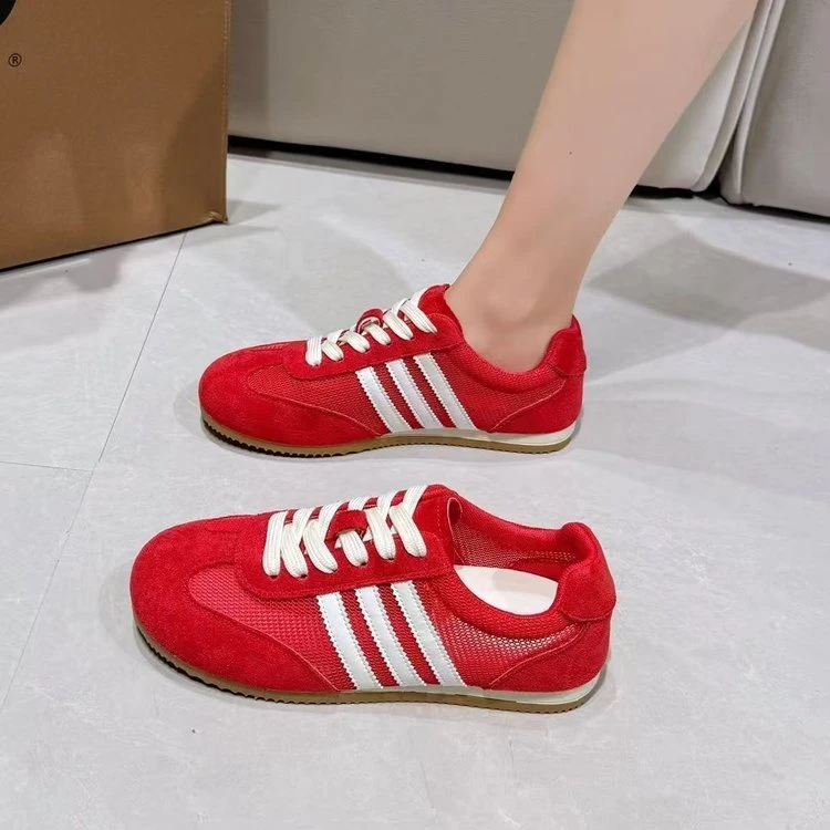 红色德训鞋女2025新款爆款夏夏季透气女士减震跑鞋