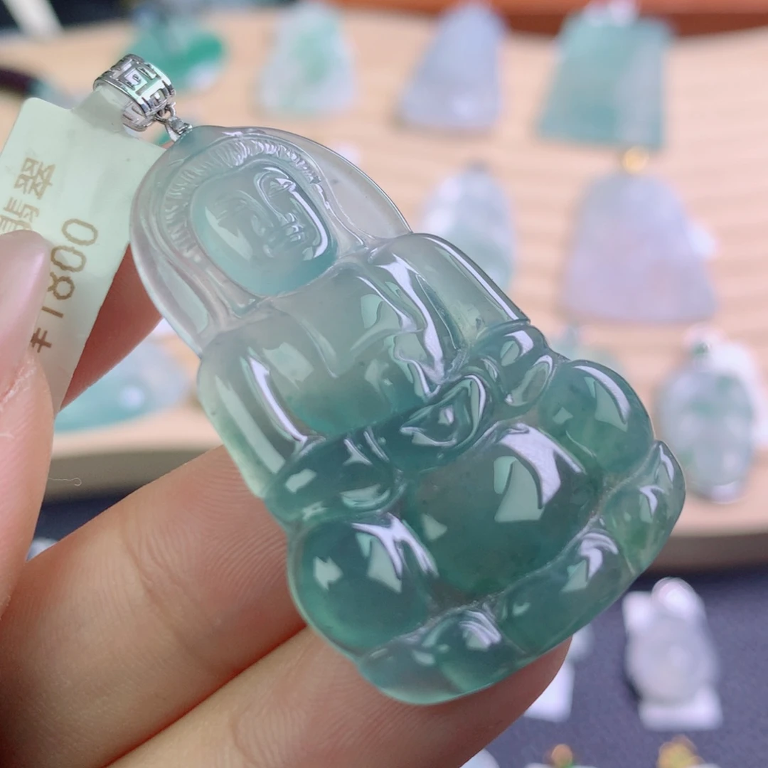 翡翠18K金镶嵌颈饰翡翠吊坠