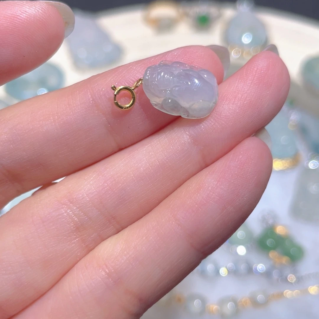 翡翠18K金镶嵌颈饰翡翠