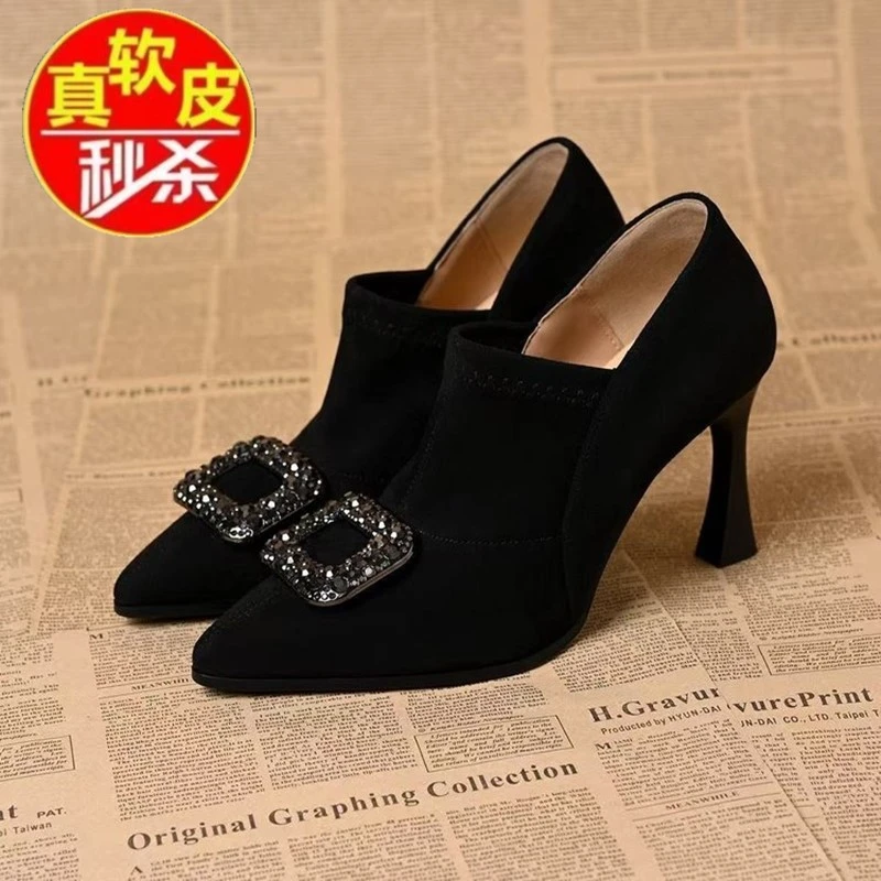 品牌断码黑色细跟高跟鞋洋气真皮尖头深口方扣时尚百搭舒适单鞋女