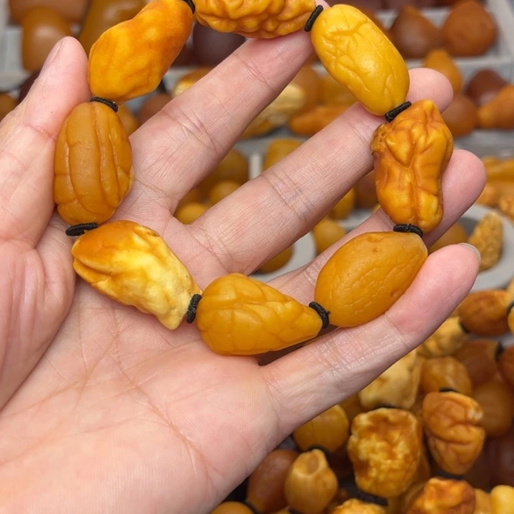 琥珀未镶嵌裸石天然蜜蜡手串