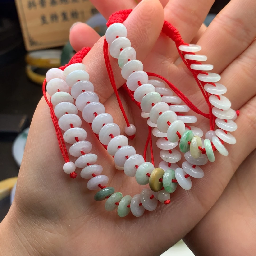 未镶嵌手绳翡翠多样性