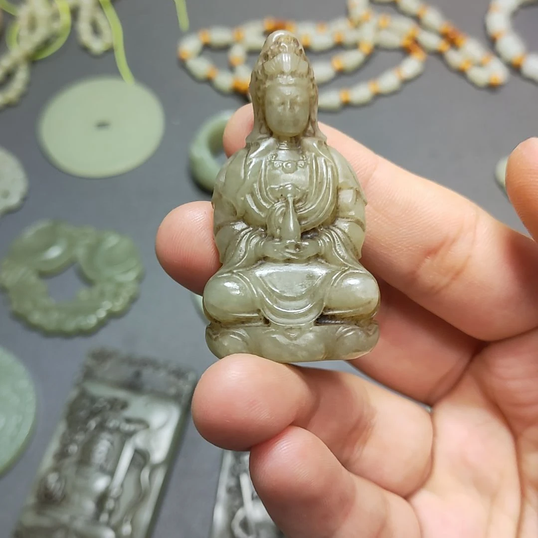 和田玉未镶嵌颈饰