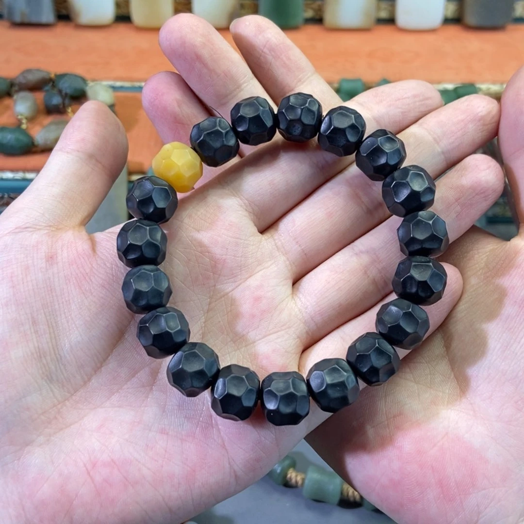 和田玉颈饰未镶嵌M***磊