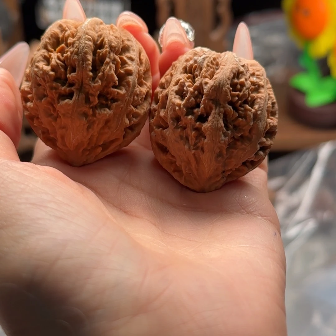 文玩核桃把件关东木子楸百核105花皮