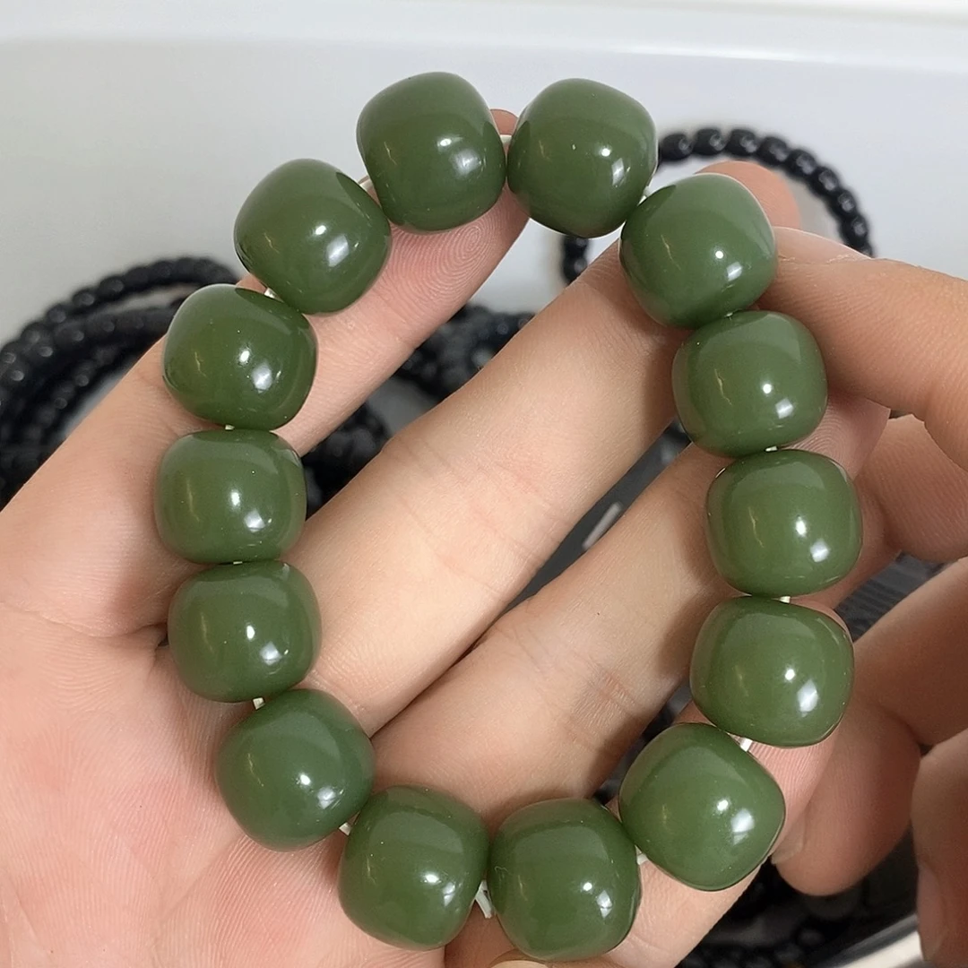 岫岩河磨玉（透闪石质玉）未镶嵌珠宝奇石